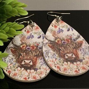 Highland Cow Earring, Cow Earring, Bull Earring, Heifer Earring, Gift Idea, Cow